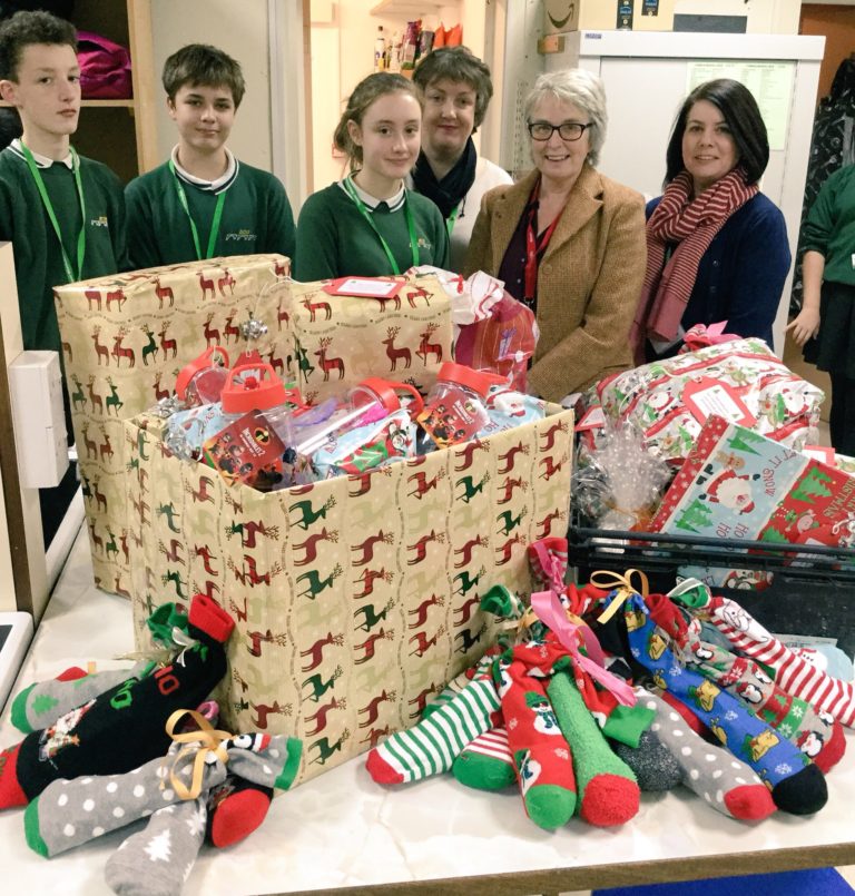 Read more about the article Equalities Group Support Refugee Christmas Appeal