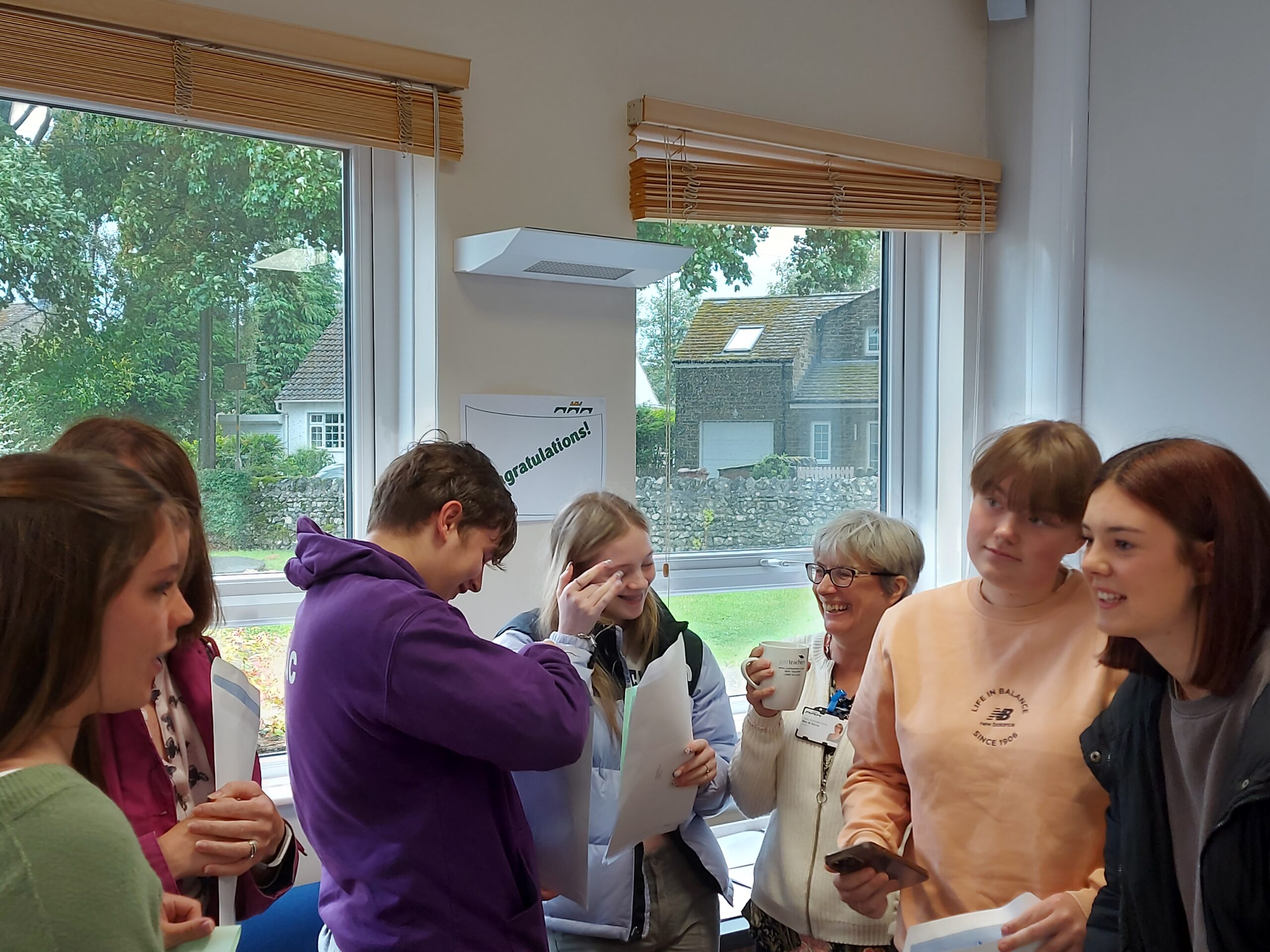 Read more about the article GCSE Results Day 2024